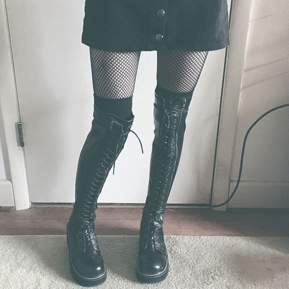 Demonia Emily-375 Boots